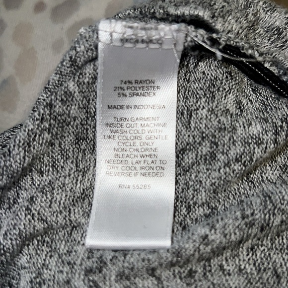 Less Gray Tunic - Picture 5 of 5